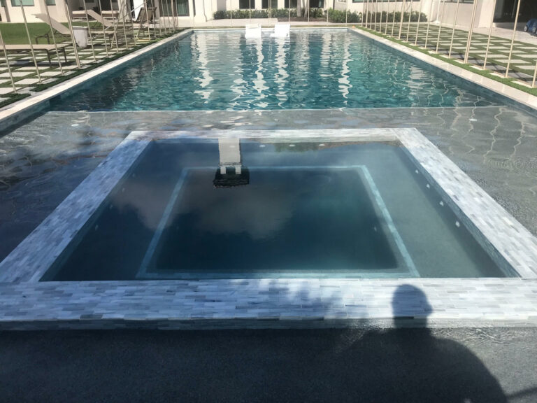 pool-cleaning